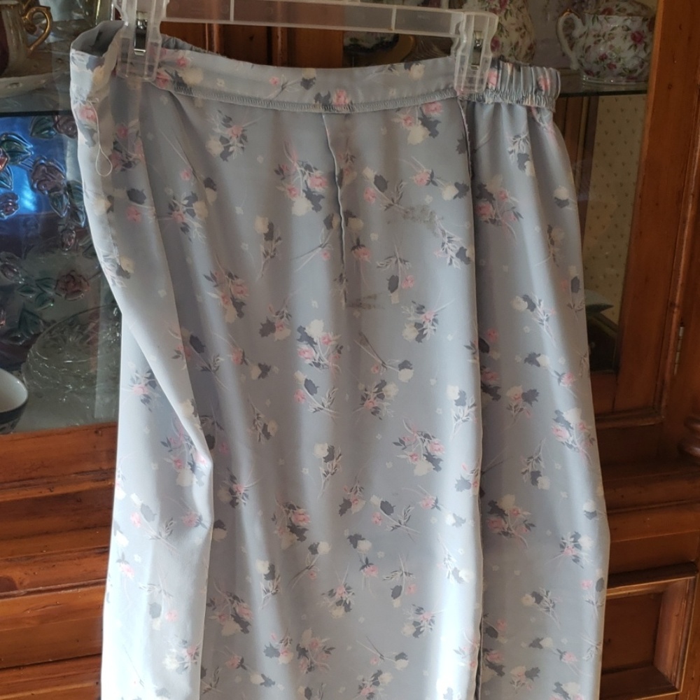 Kathie Lee Skirt